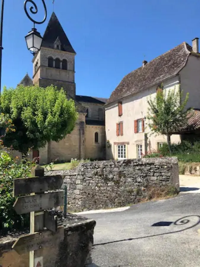 Naudou - Maison De Charme Villa Caniac-du-Causse 0*,  Frankrig